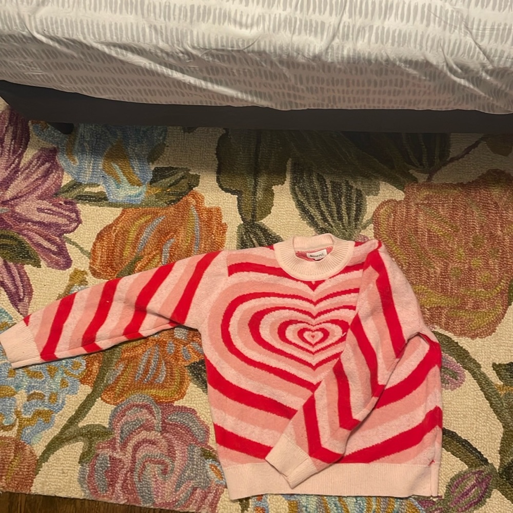 &MERCI Pink/Red Heart Sweater
